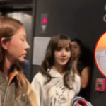 BLACKPINK üyesi Lisa ile Taylandlı oyuncu Blue Pongtiwat, VMAs kulisinde birlikte görülmelerinin ardından yeniden aşk iddialarıyla konuşuluyor. İkiliden doğrulama gelmedi.
